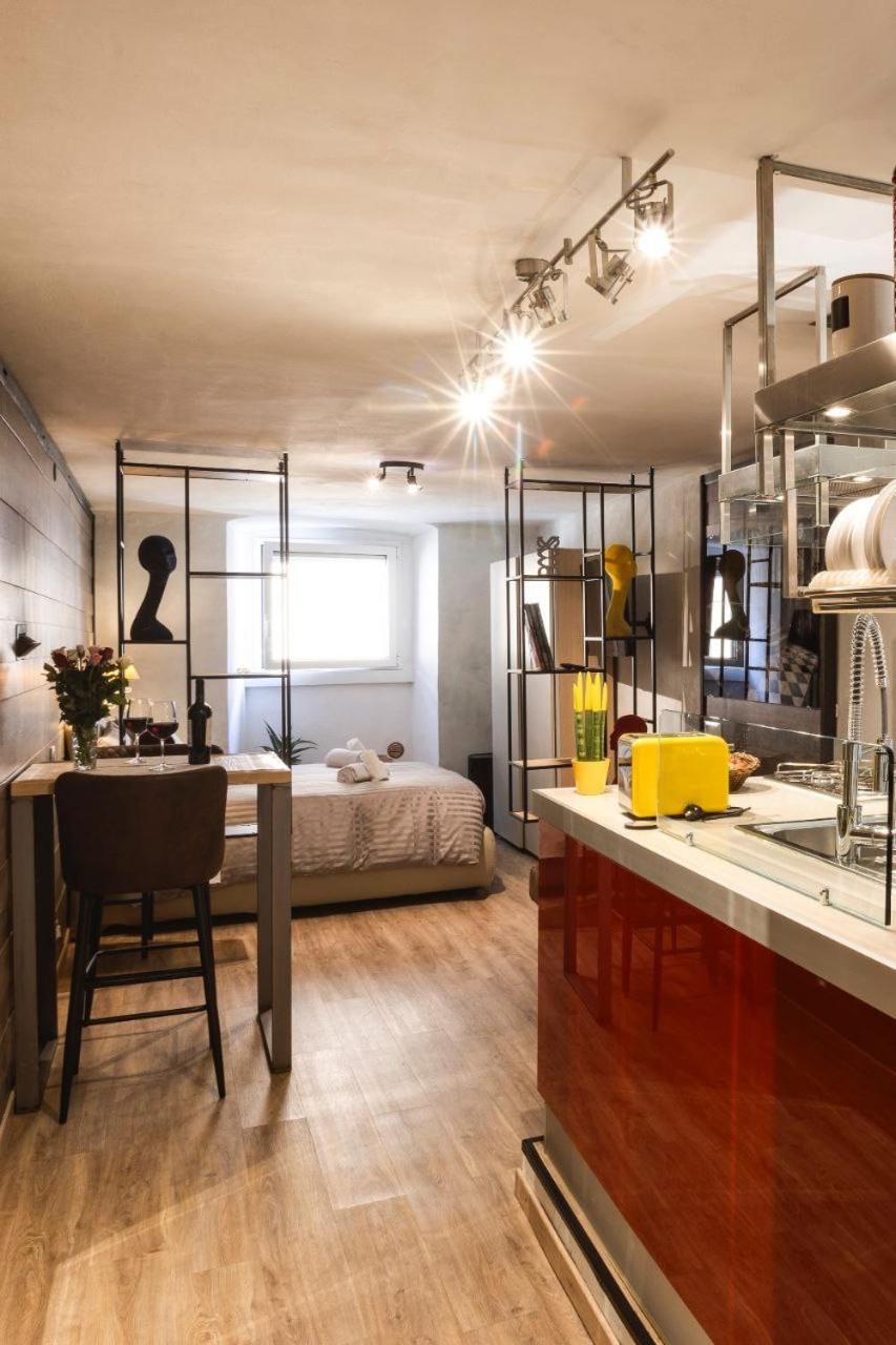 Apartamento La Casa Dello Stilista Brescia Exterior foto